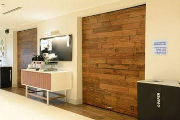 Holiday Express & Lexington Park By Ihg Hotel California
